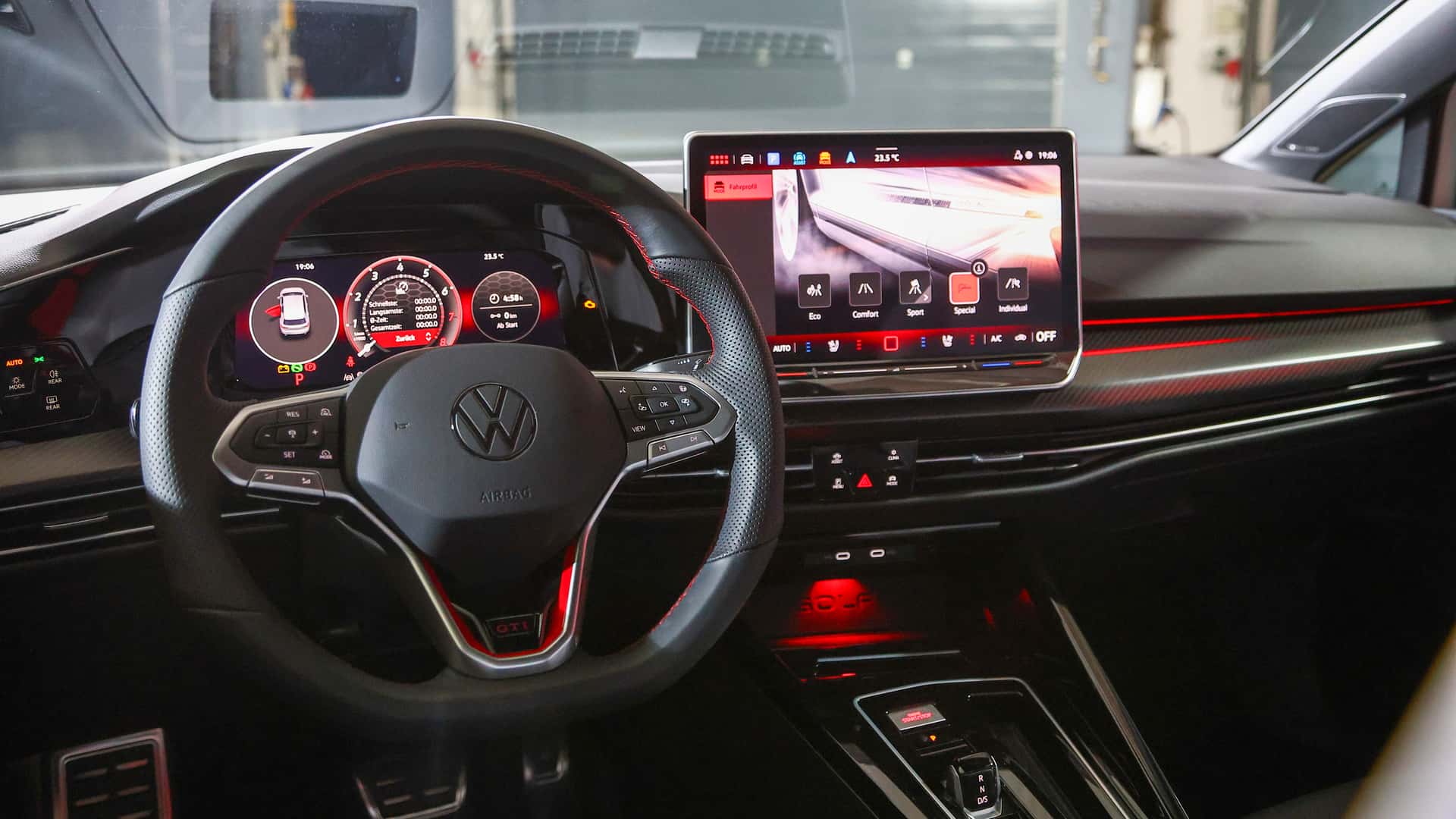 最强前驱大众迎来更新,中期改款大众高尔夫GTI Clubsport正式首发
